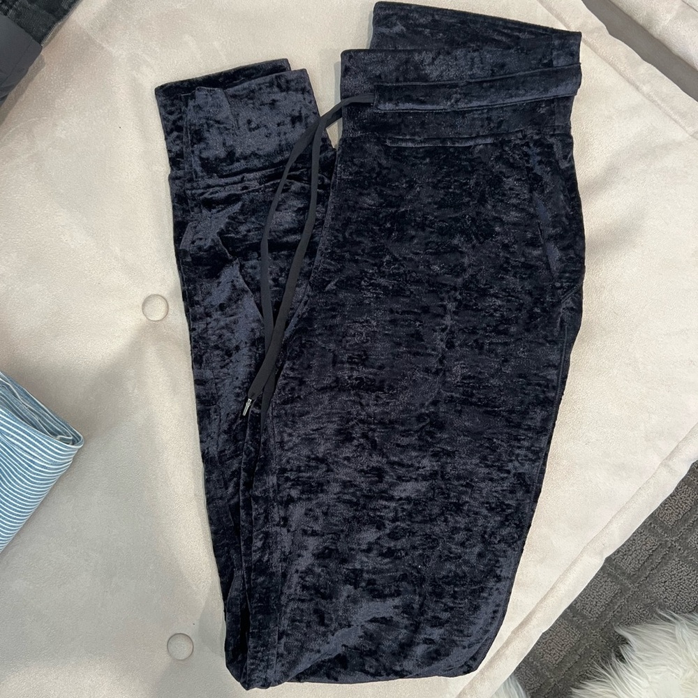 Lululemon joggers
